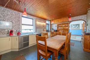 Kitchen- click for photo gallery